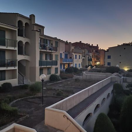 Superbe T2 En Centre Ville Au Calme A Deux Pas Du Marche Cavalaire-sur-Mer Buitenkant foto
